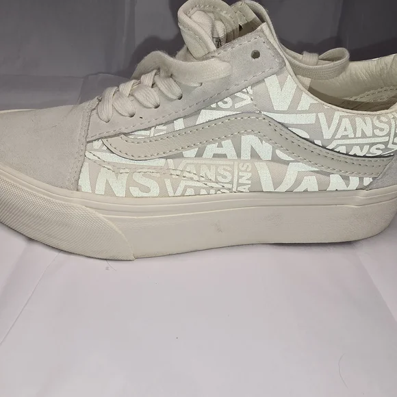 LAST CHANCE! Vans Old Skool Reflective Logo Platform Sneakers Wm 6.5 - Picture 11 of 16